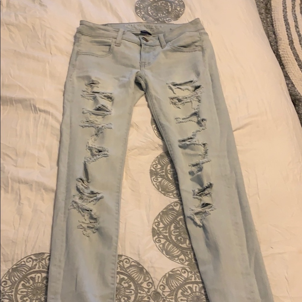 American eagle ripped jeans